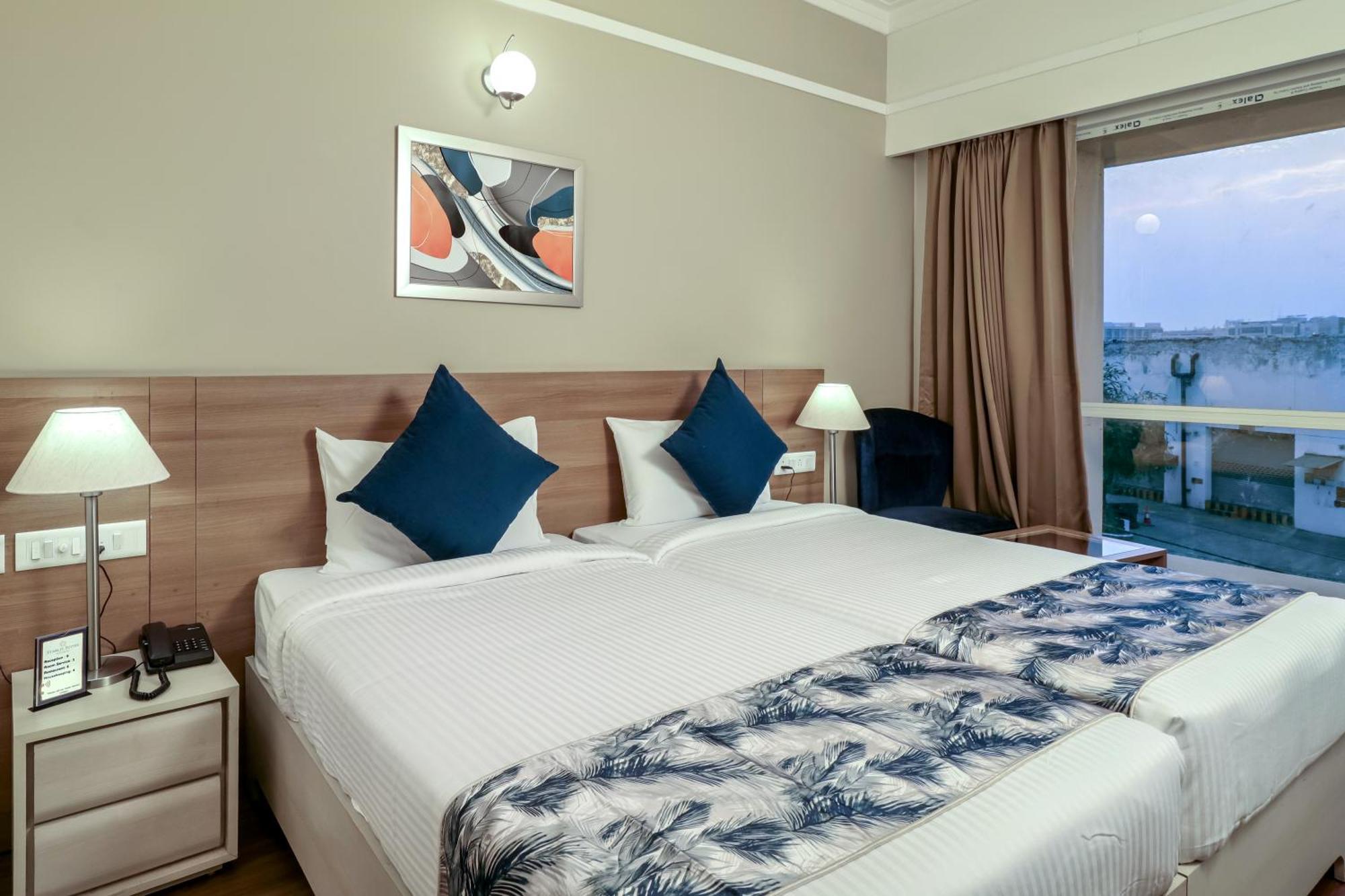 Starlit Suites Newtown โกลกาตา ภายนอก รูปภาพ
